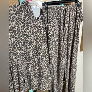 🪩LEO PRINT SET SIZE MEDIUM🪩